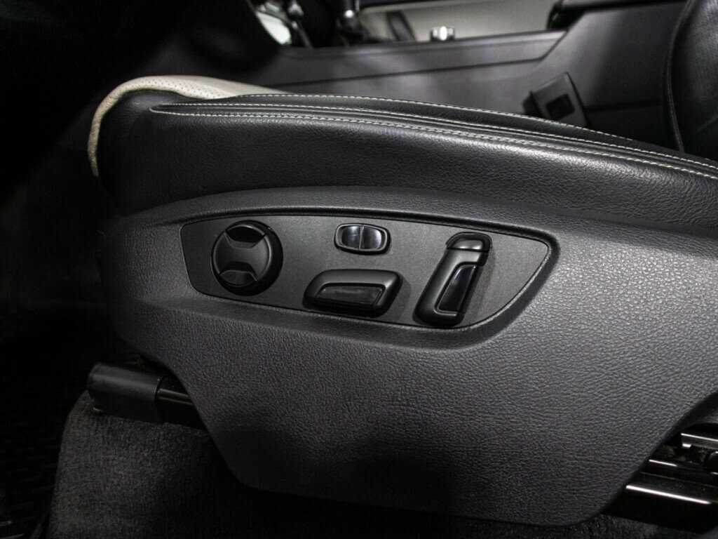 Volkswagen Touareg, 2017 Фото №23