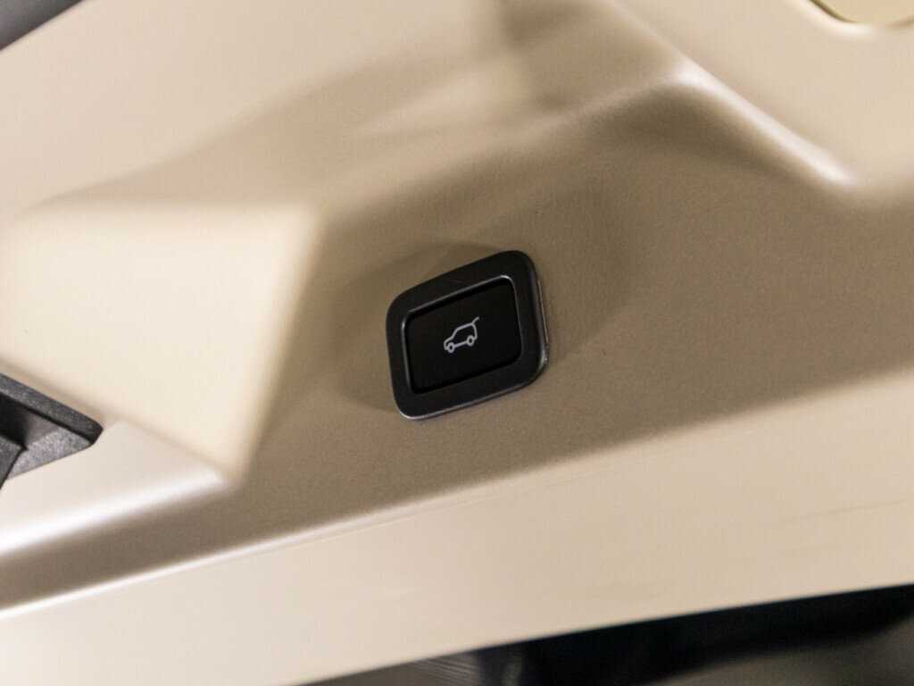 Land Rover Range Rover, 2018 Фото №15