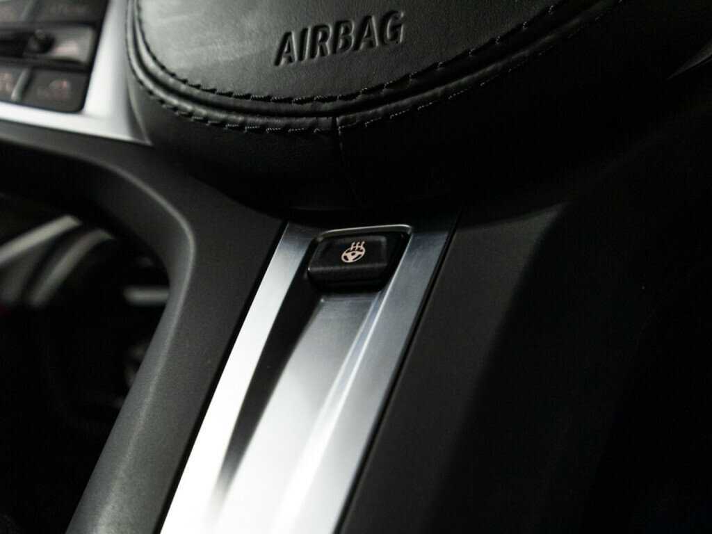 BMW 5 серии 530e xDrive, 2022 Фото №20