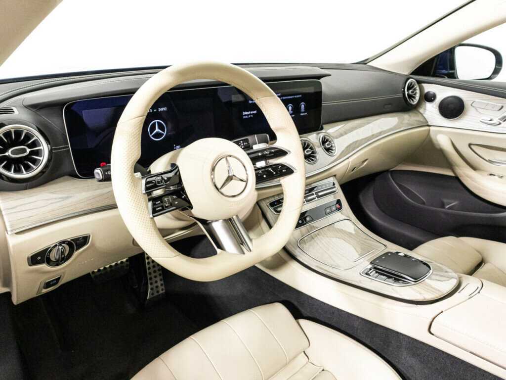 Mercedes-Benz E-Класс 200, 2021 Фото №11