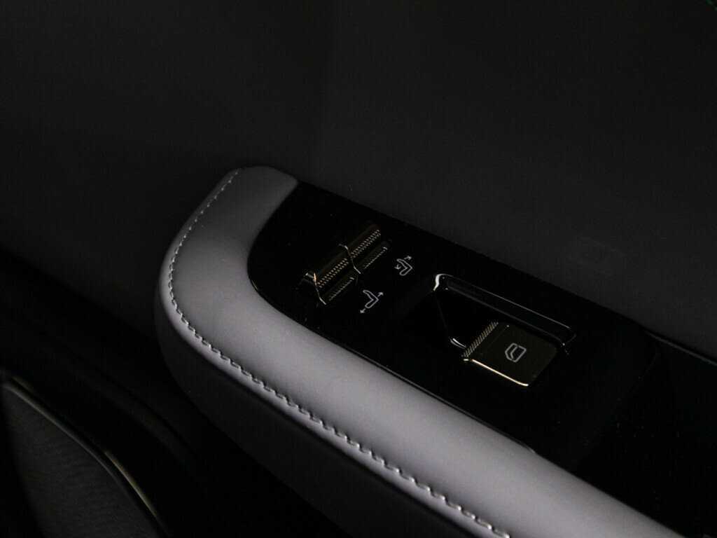 Zeekr 001 100 kWh, 2023 Фото №25