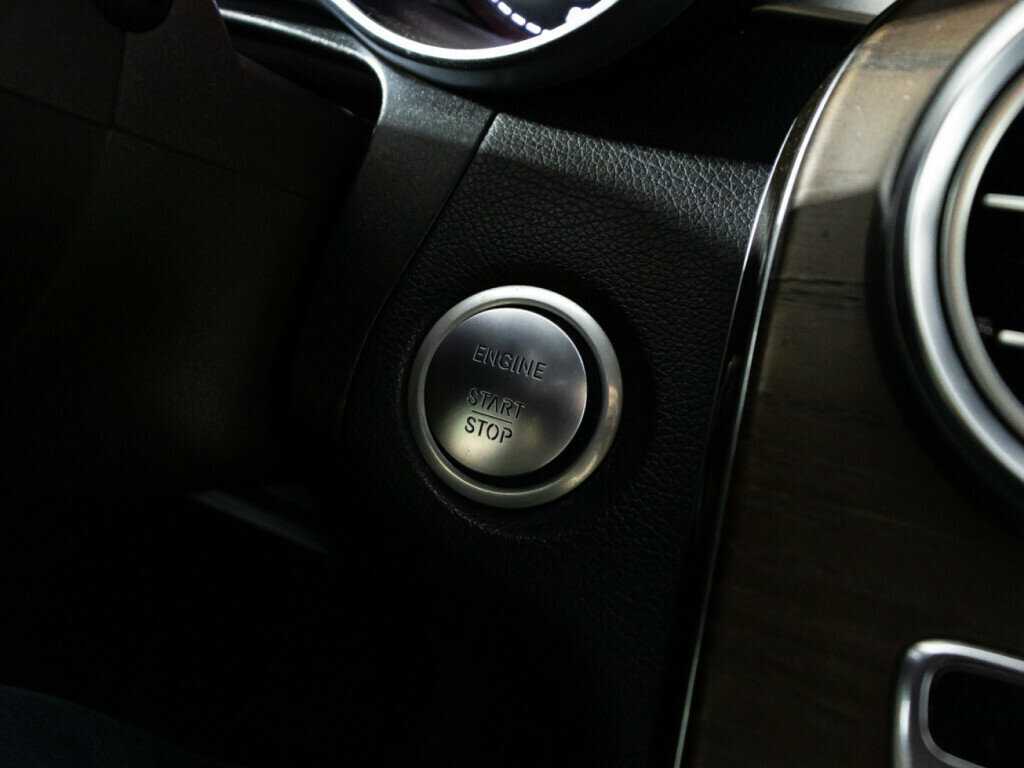 Mercedes-Benz GLC 300, 2015 Фото №22