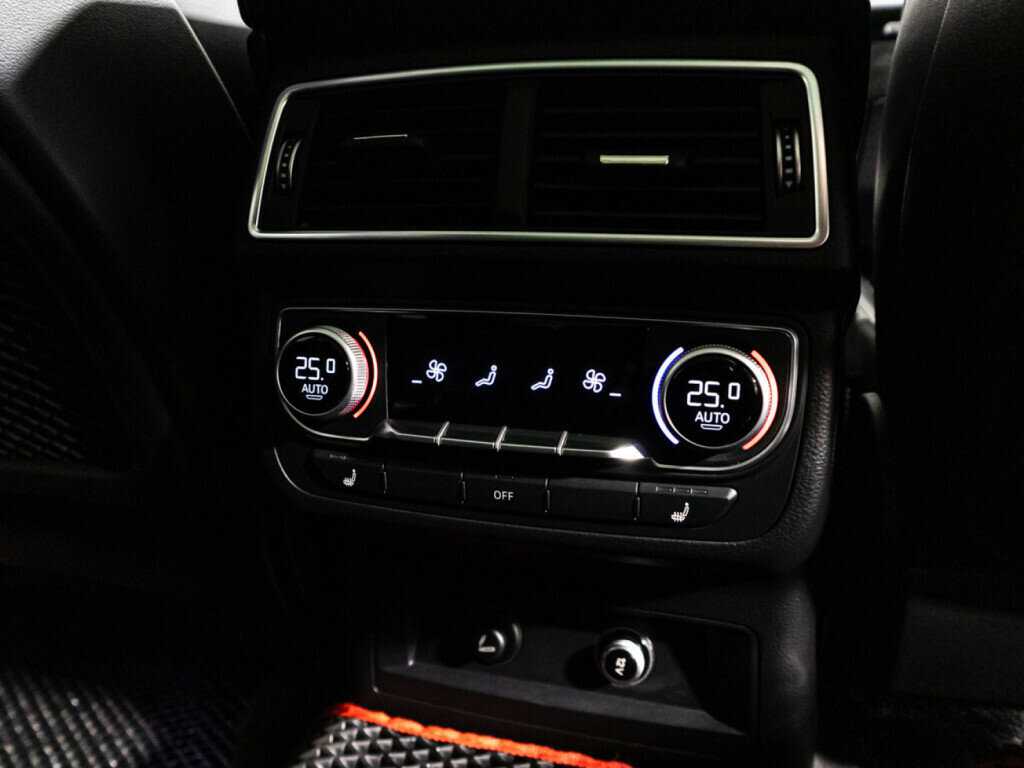 Audi Q7, 2017 Фото №24