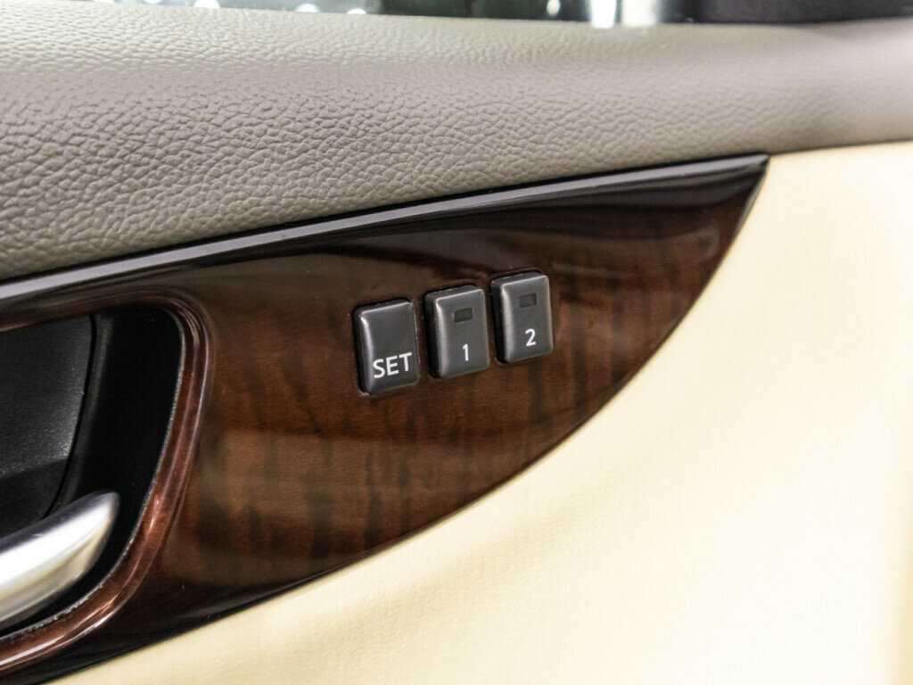 Infiniti EX37, 2010 Фото №17