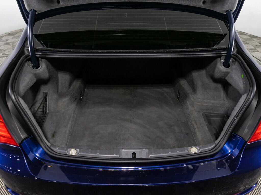 BMW 7 серии 740i, 2012 Фото №15