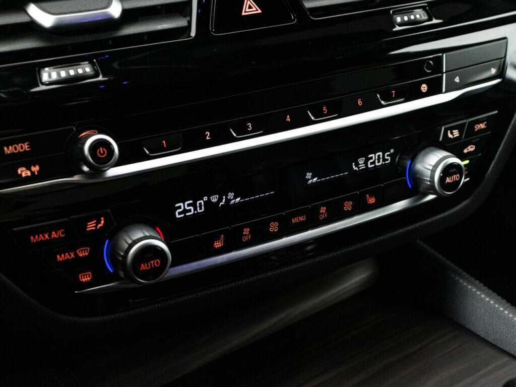 BMW 5 серии 520d xDrive, 2021 Фото №18