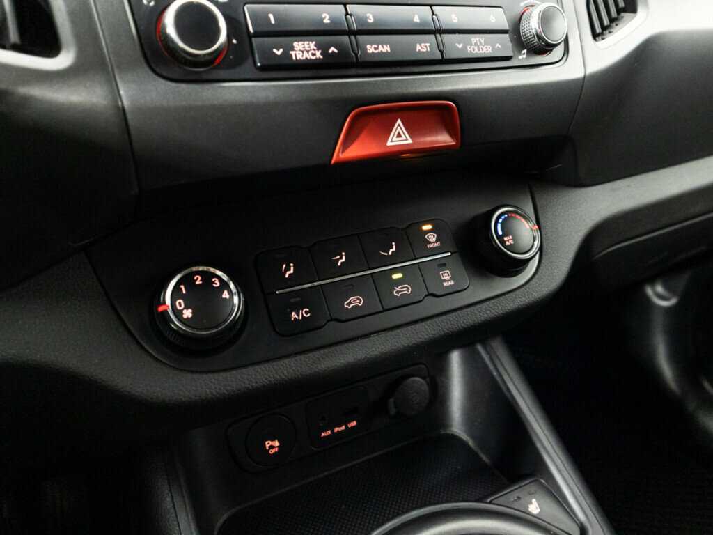 Kia Sportage, 2010 Фото №15