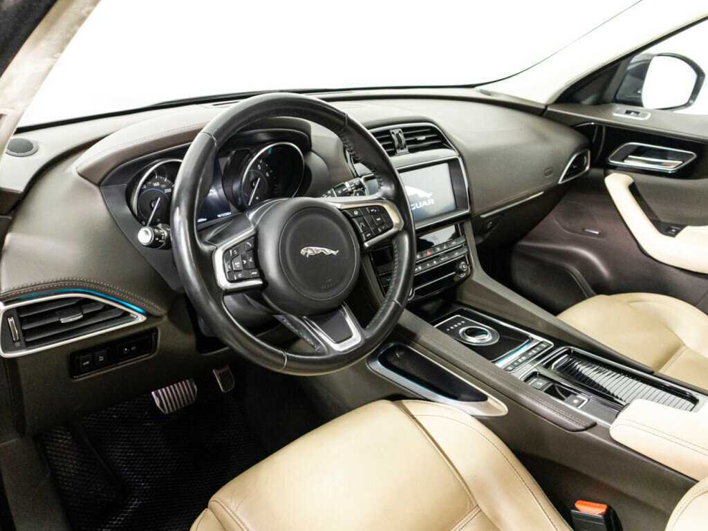 Jaguar F-Pace, 2018 Фото №11