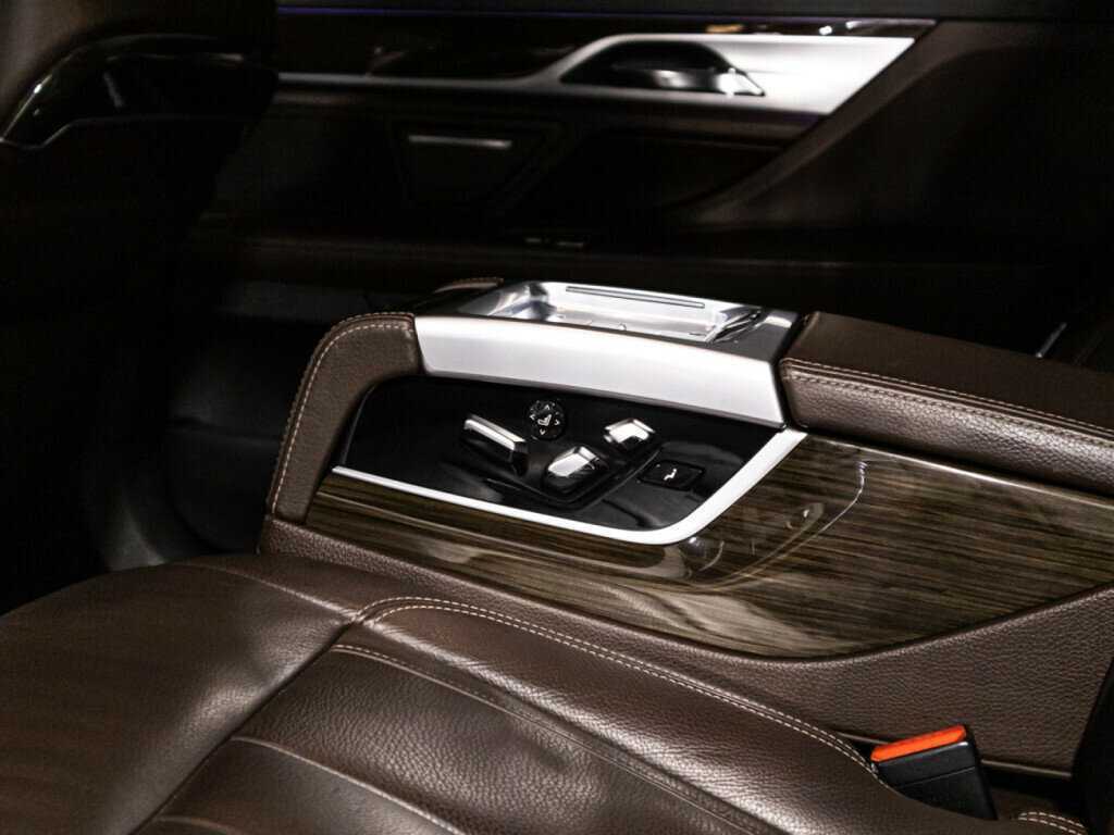 BMW 7 серии Long 730Ld xDrive, 2016 Фото №33
