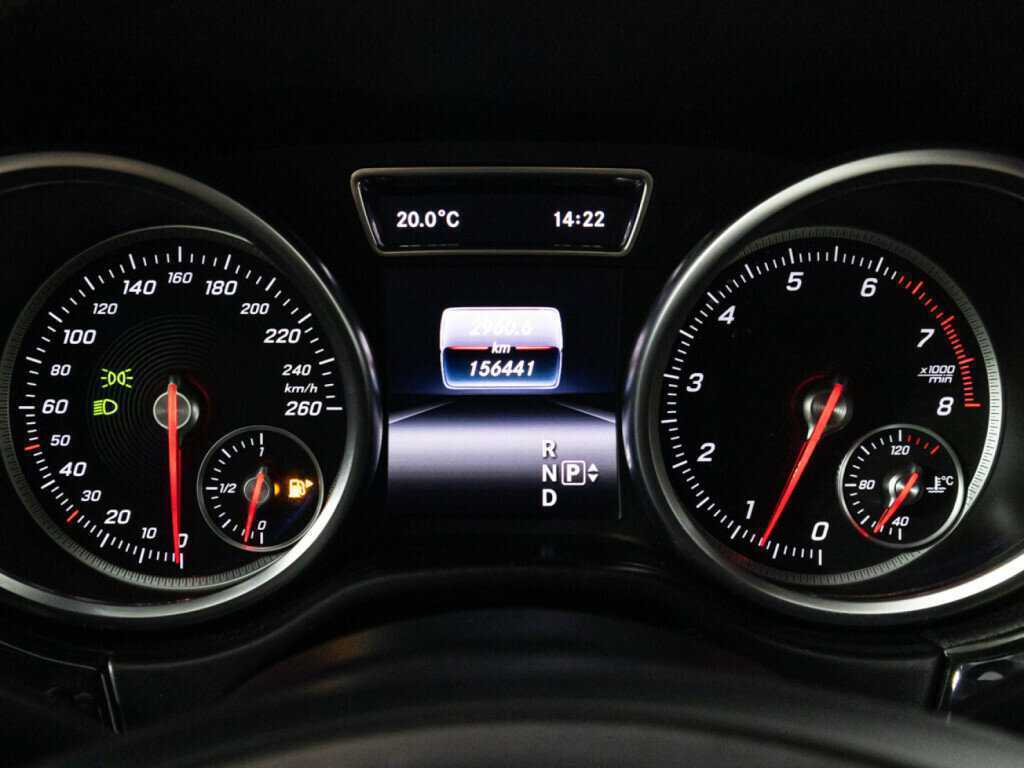 Mercedes-Benz GLE 300, 2016 Фото №12