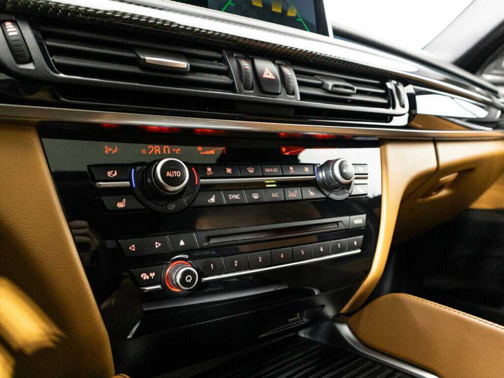 BMW X6 40d, 2018 Фото №16