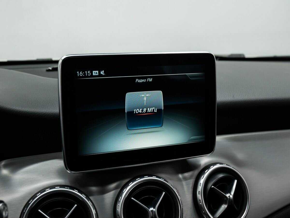 Mercedes-Benz GLA 250, 2016 Фото №21