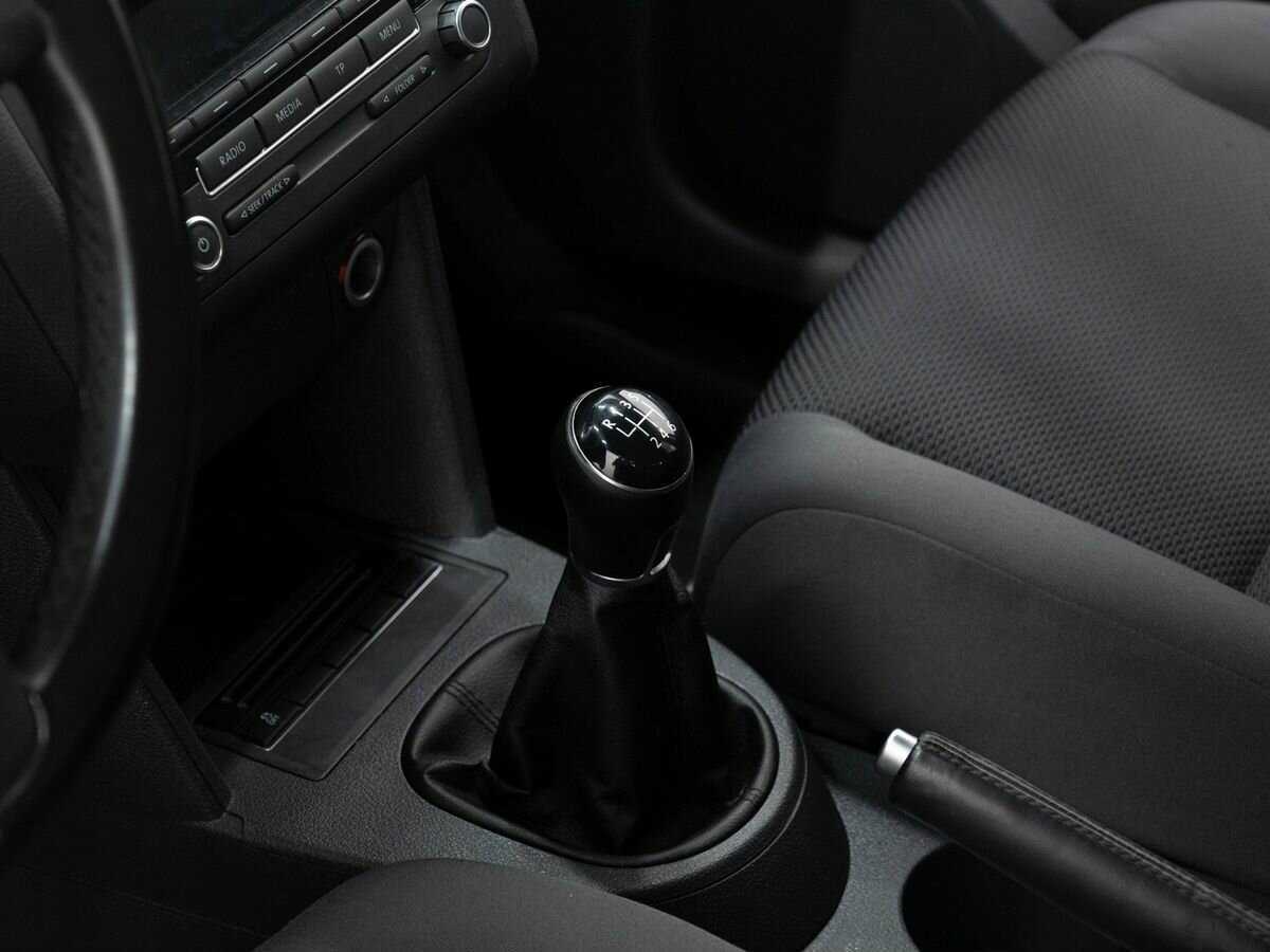 Volkswagen Touran, 2012 Фото №17