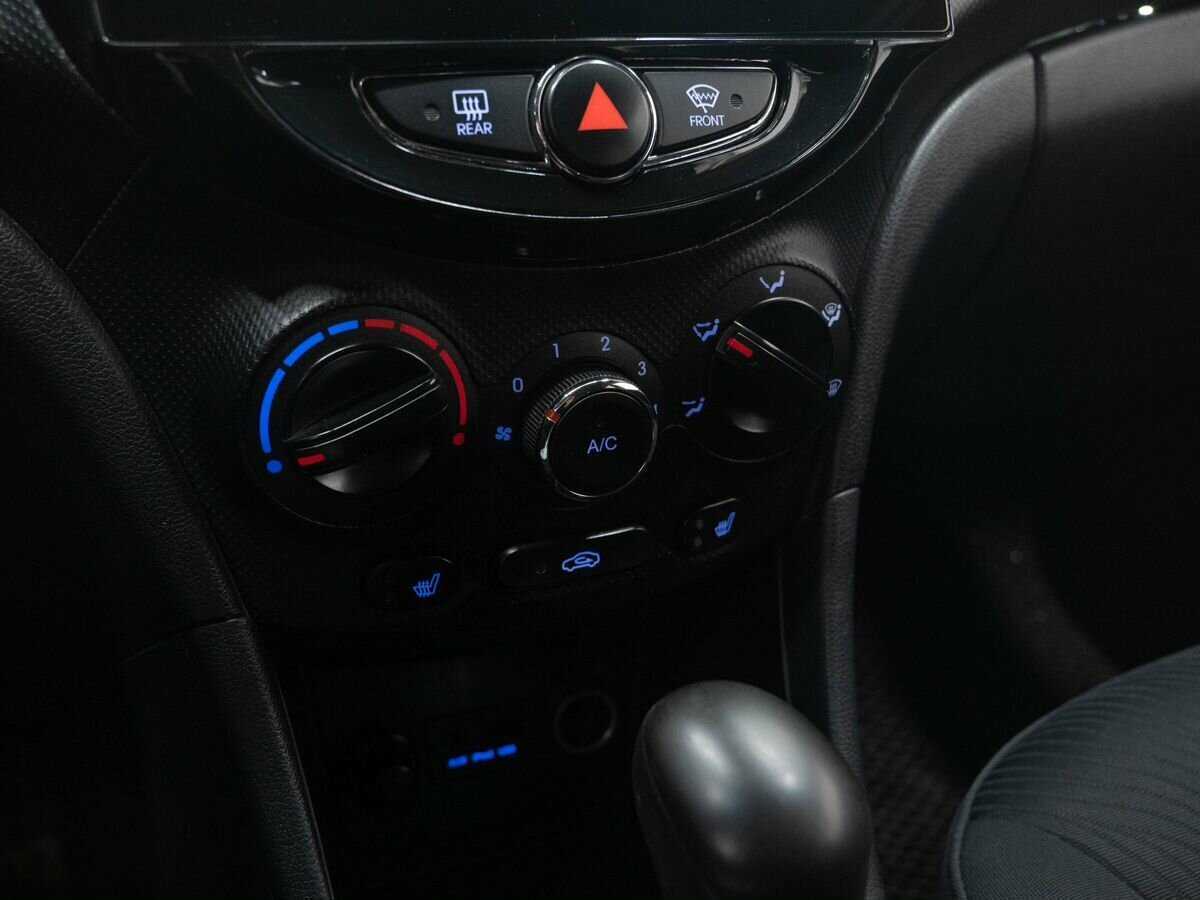 Hyundai Solaris, 2011 Фото №18