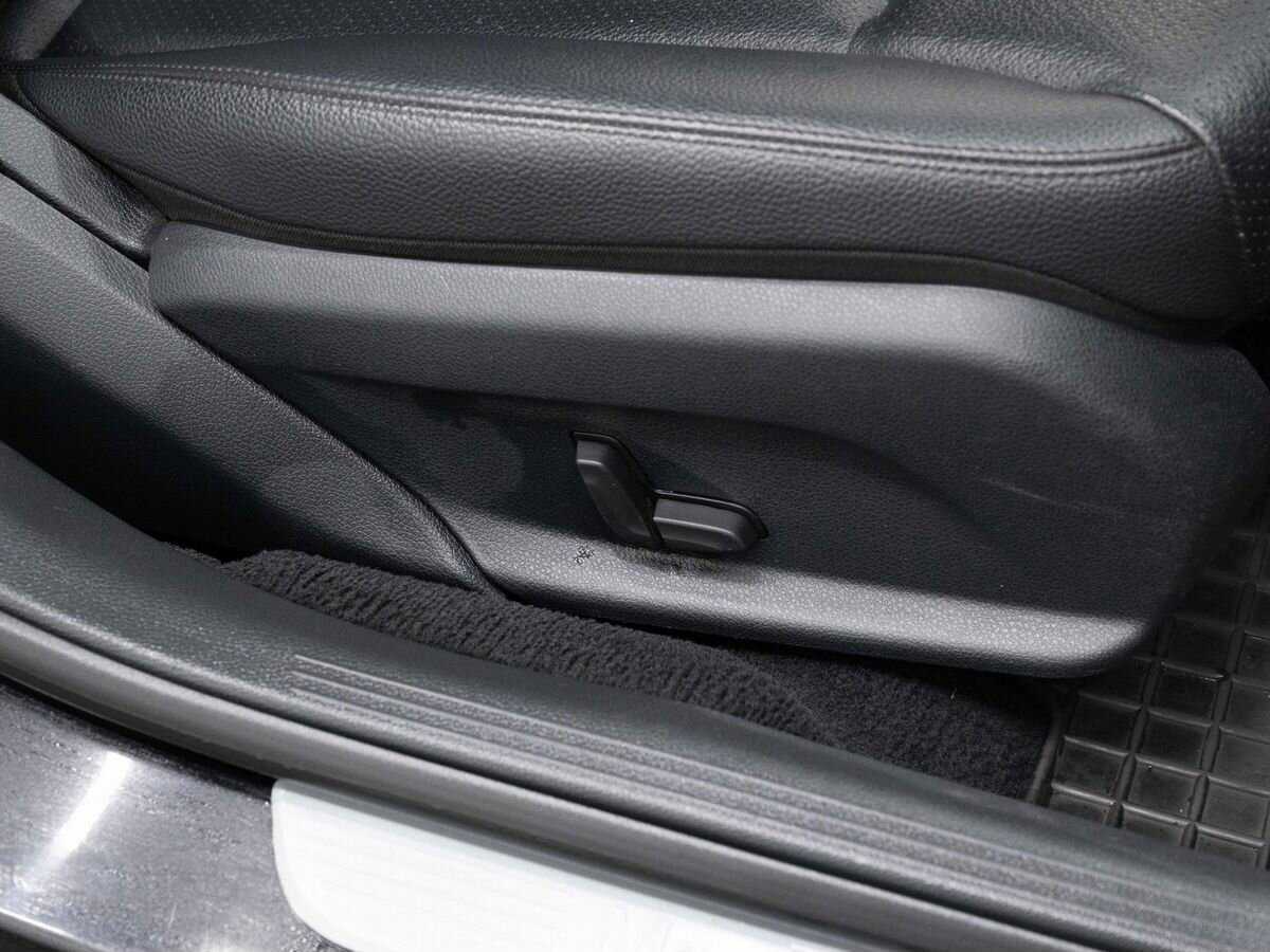 Mercedes-Benz E-Класс 200, 2020 Фото №10