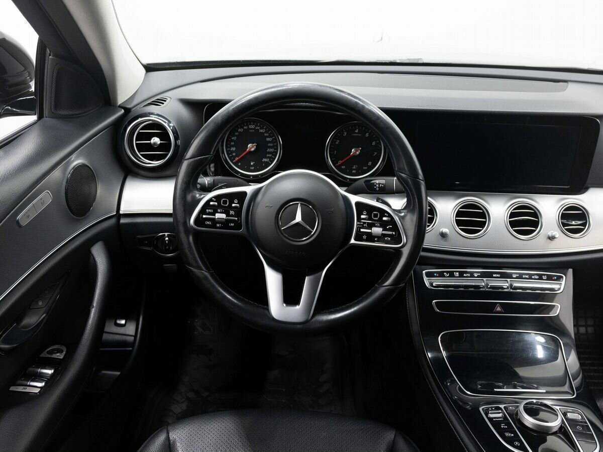 Mercedes-Benz E-Класс 200, 2020 Фото №11