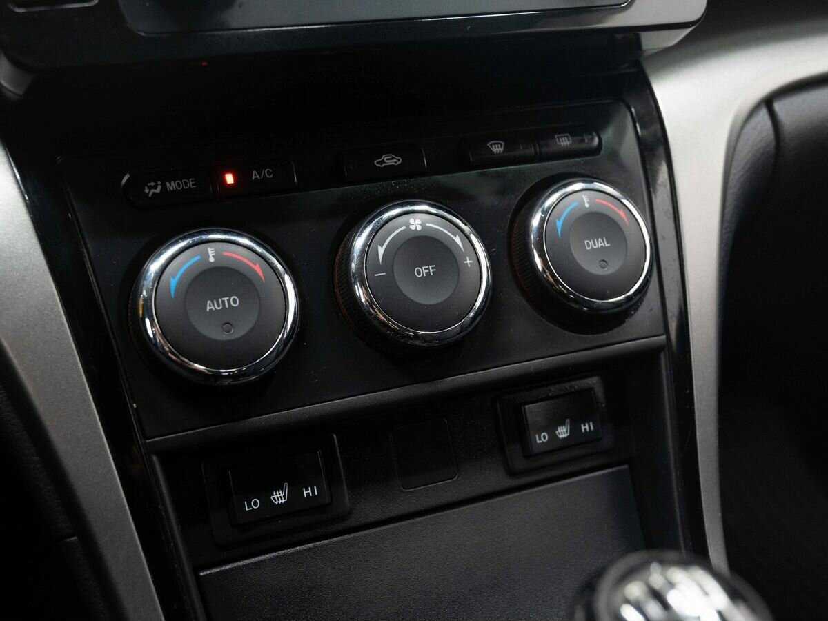 Mazda 6, 2011 Фото №21