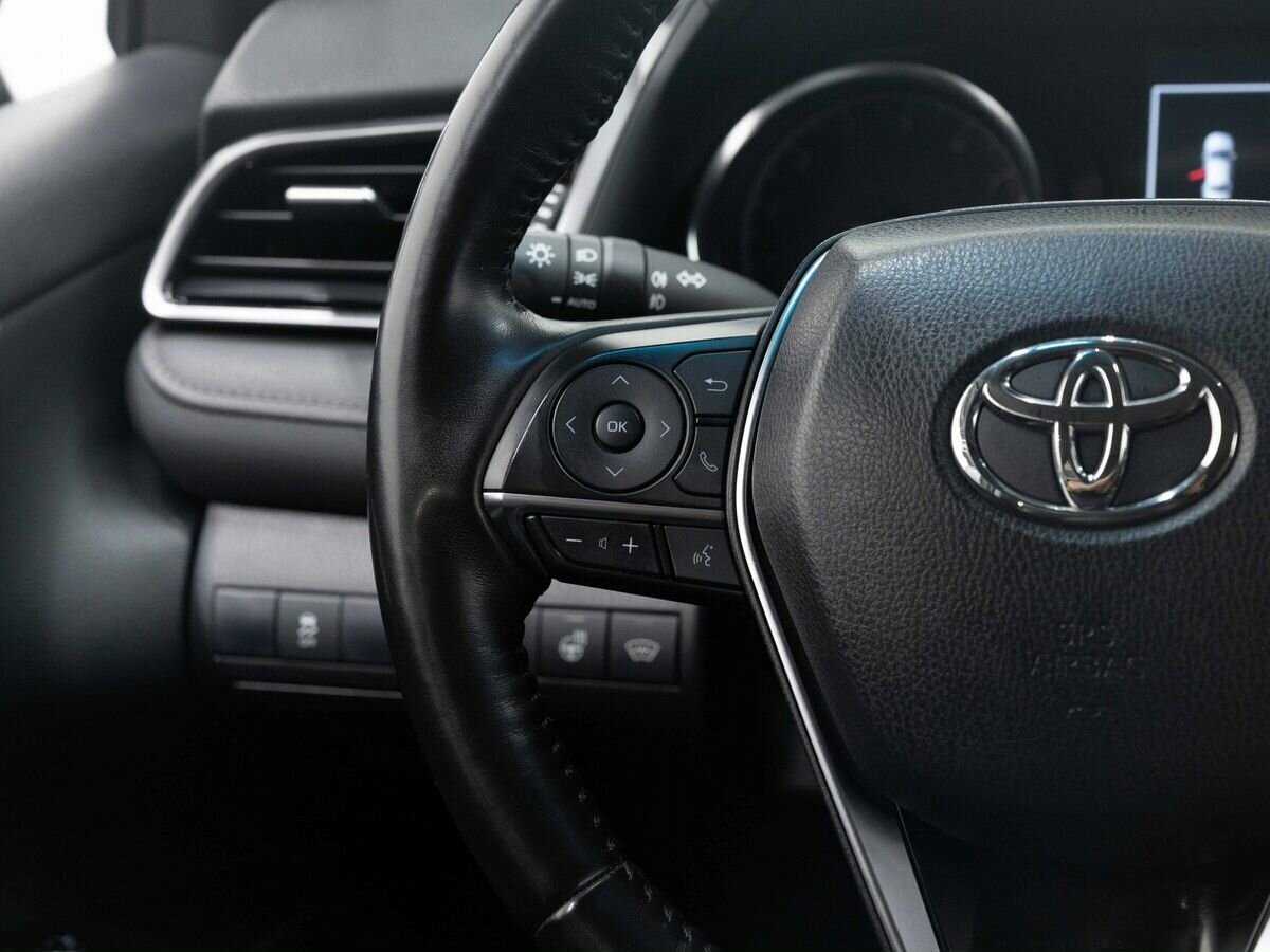 Toyota Camry, 2021 Фото №17