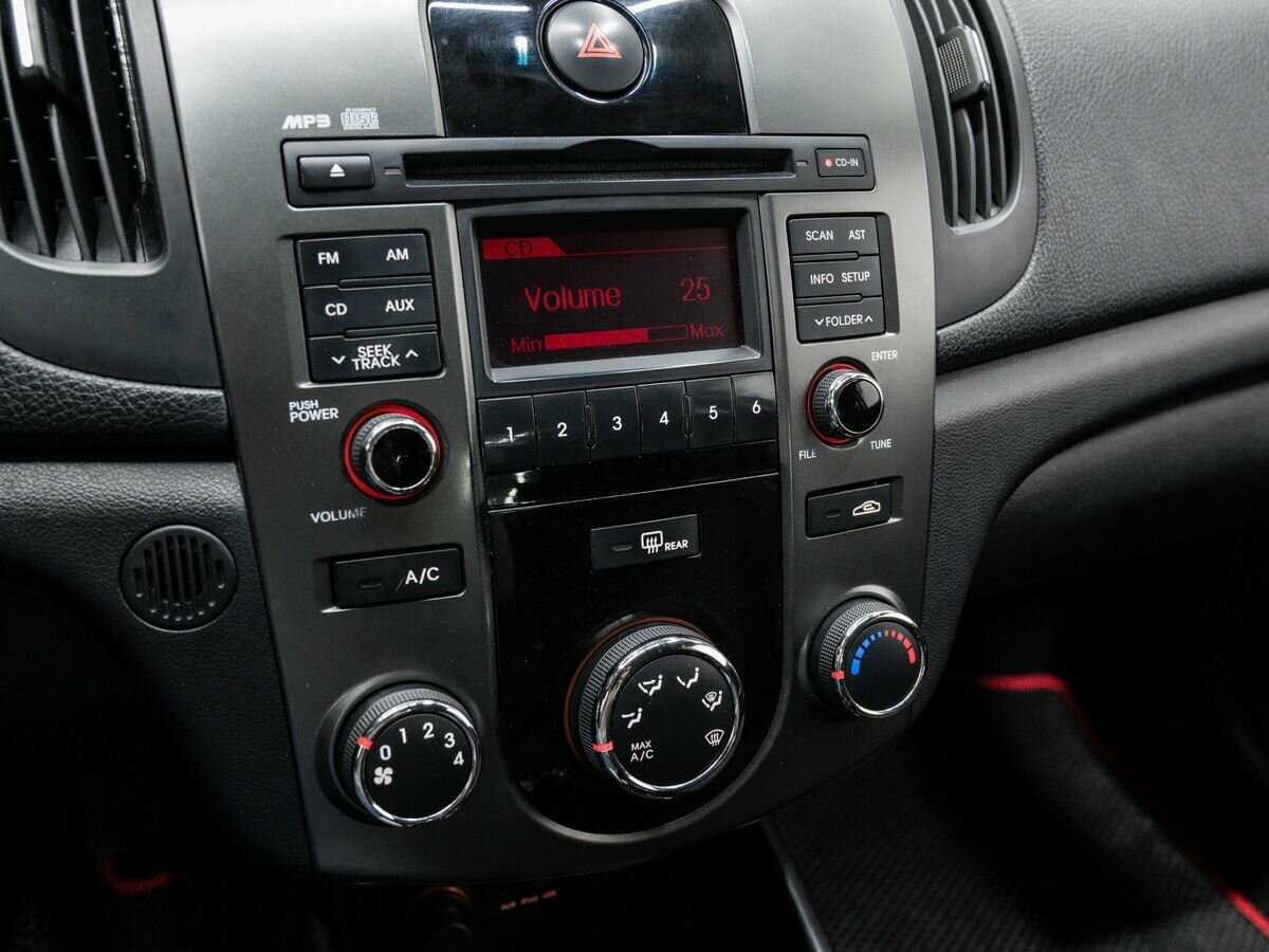 Kia Cerato 6-speed, 2011 Фото №19