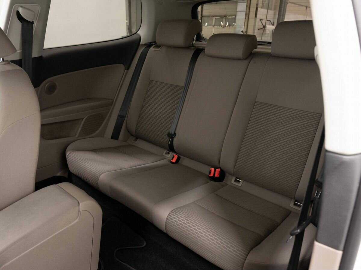 Volkswagen Golf, 2011 Фото №10