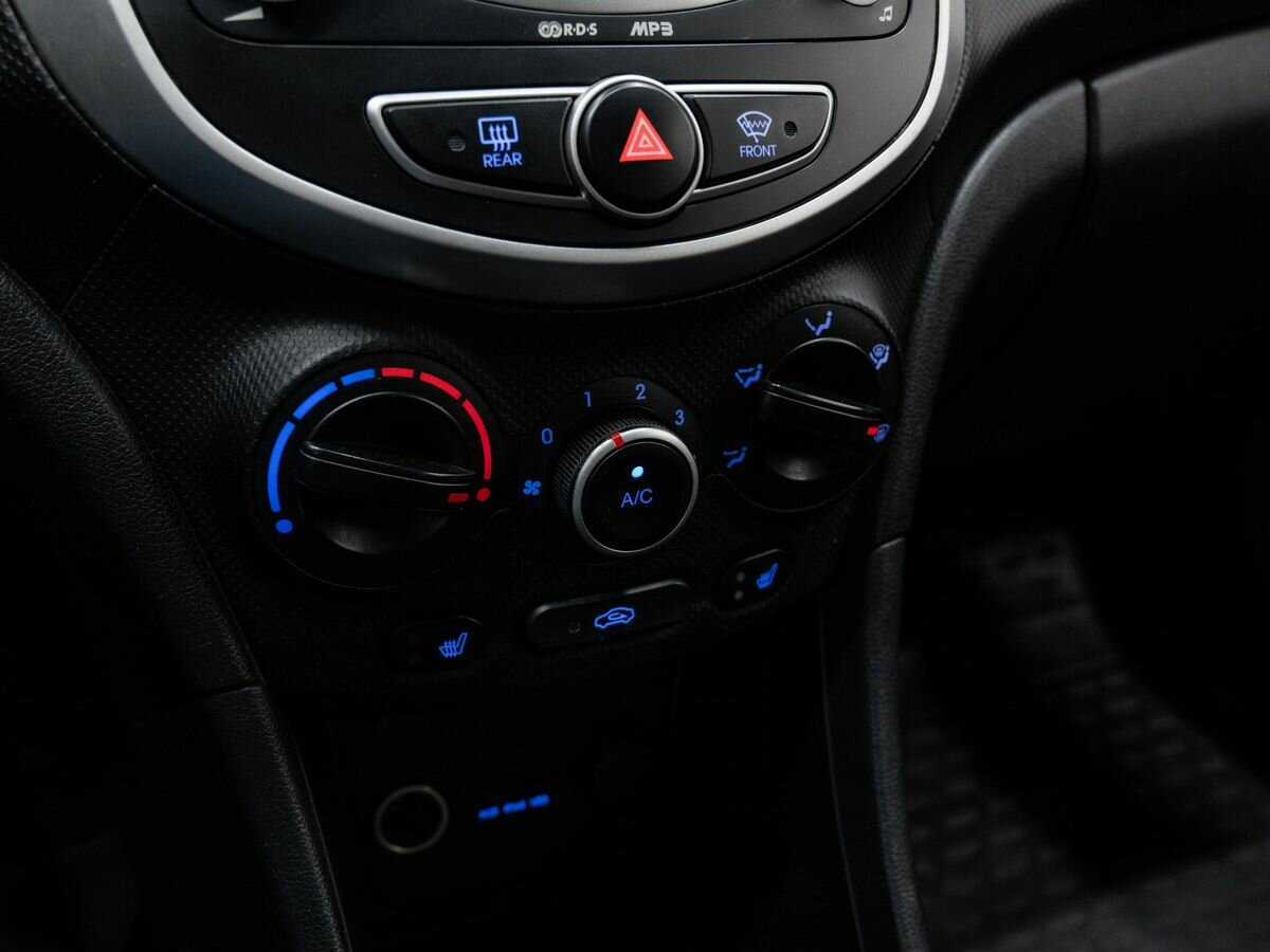 Hyundai Solaris, 2011 Фото №18