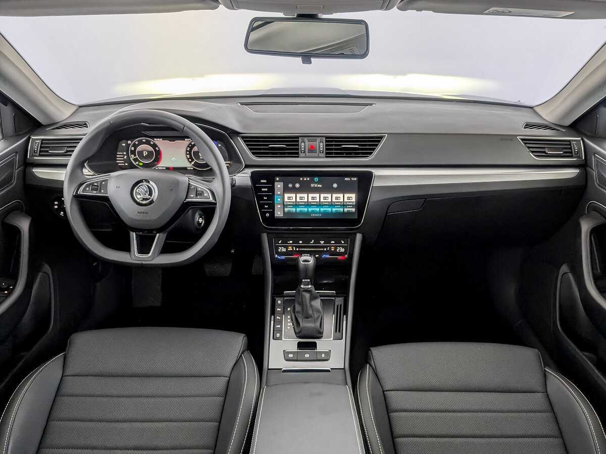 Skoda Superb, 2024 Фото №13