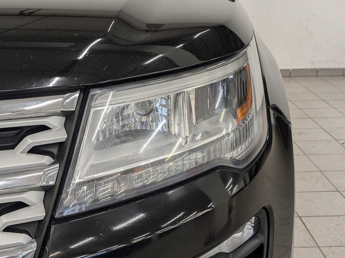 Ford Explorer, 2019 Фото №11