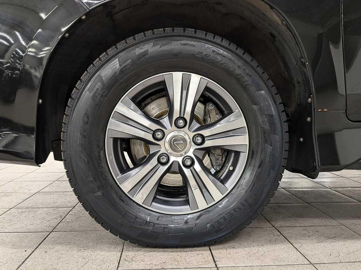 Lexus LX 450d, 2018 Фото №12