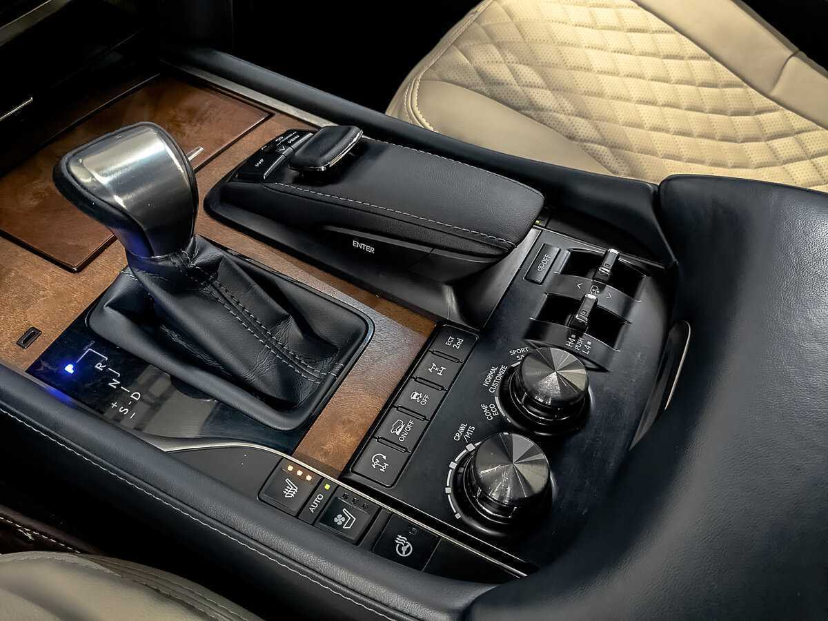 Lexus LX 450d, 2018 Фото №26