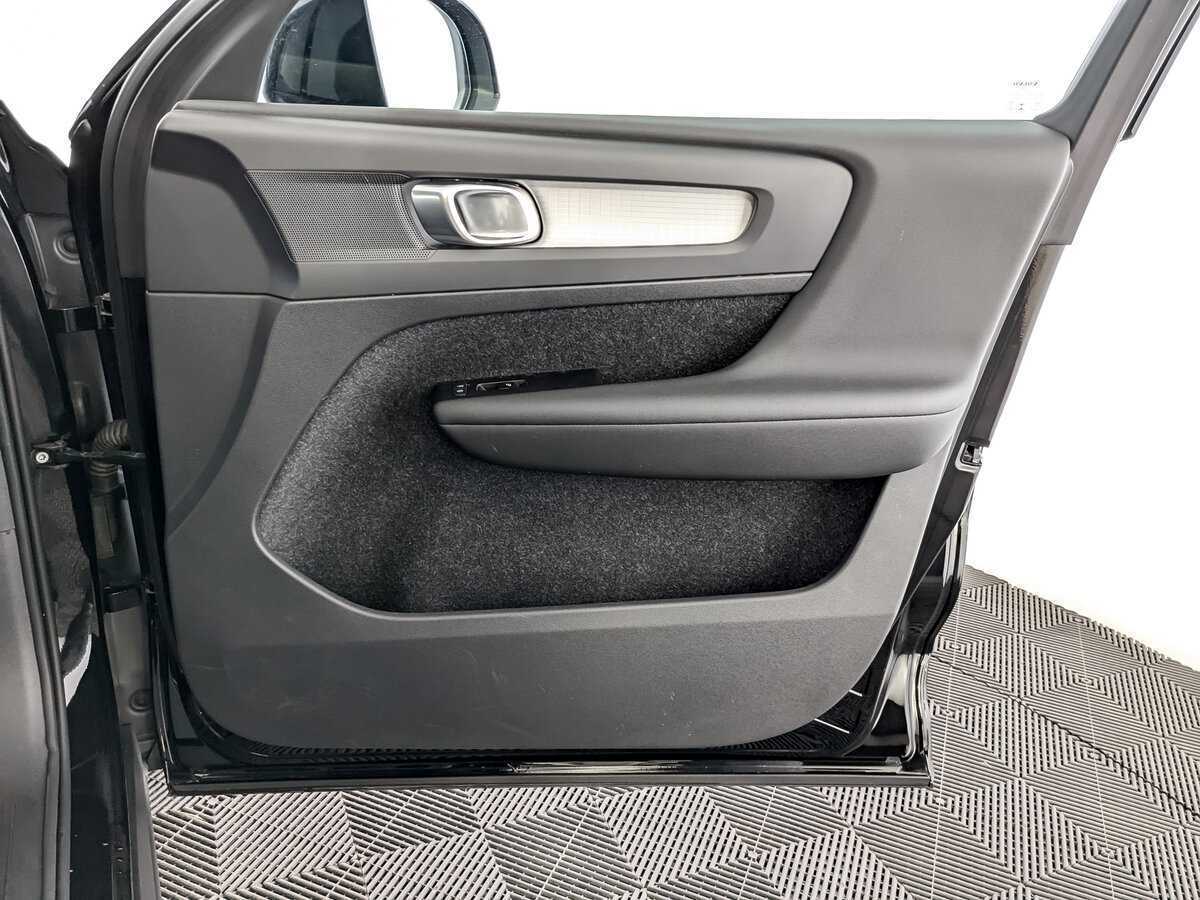Volvo XC40, 2021 Фото №25