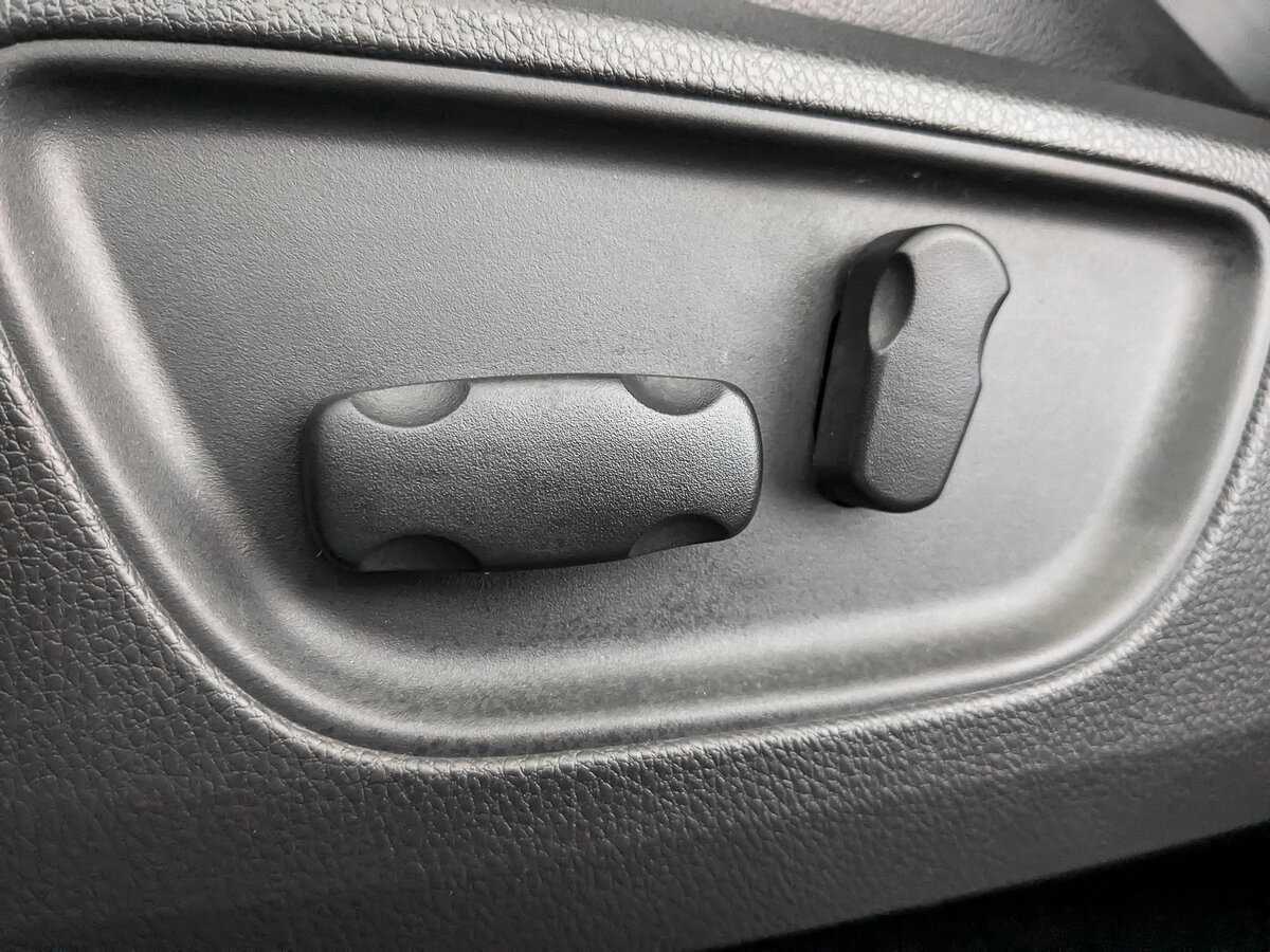 Mitsubishi Montero Sport, 2023 Фото №24