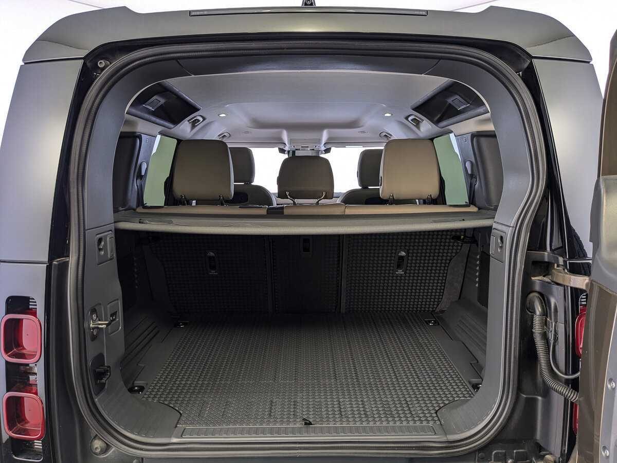 Land Rover Defender 110, 2021 Фото №10