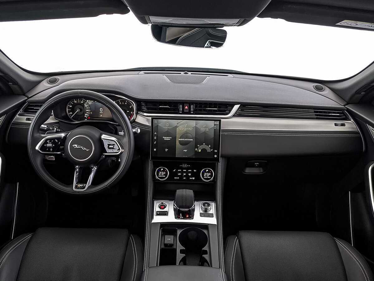 Jaguar F-Pace, 2022 Фото №14