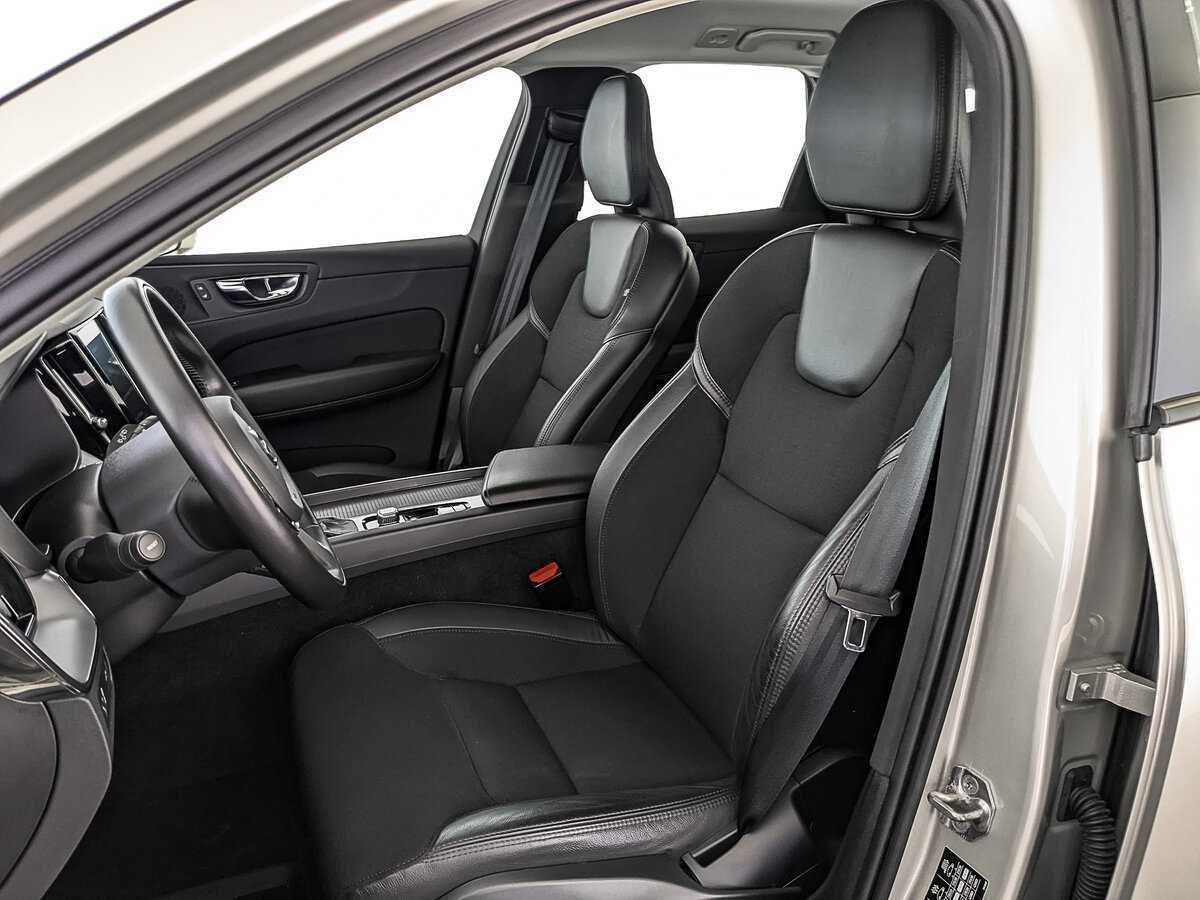 Volvo XC60, 2020 Фото №18