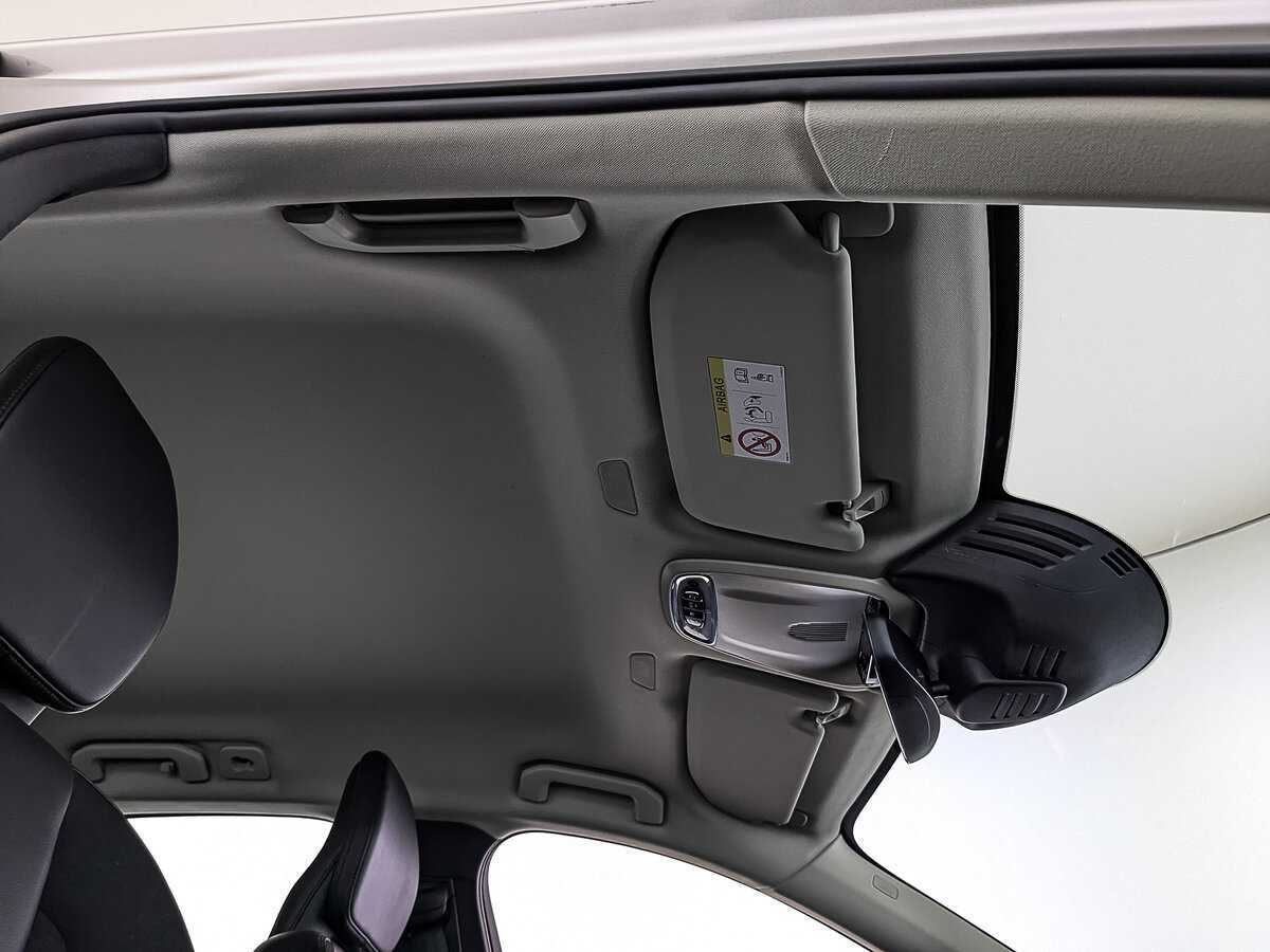 Volvo XC60, 2020 Фото №20