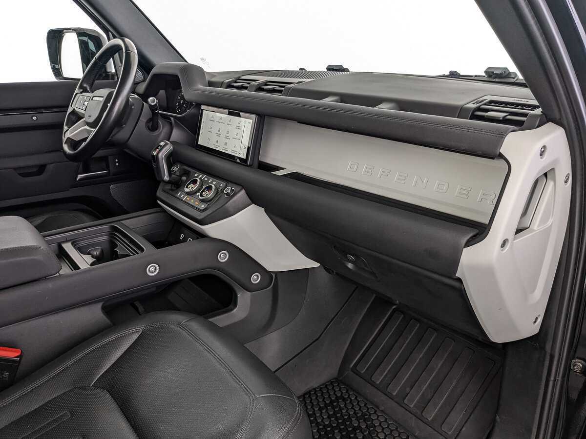 Land Rover Defender 110, 2021 Фото №13
