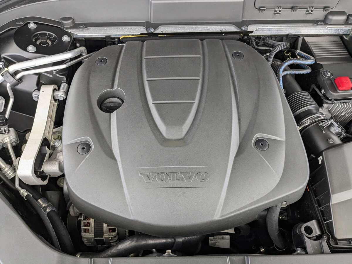 Volvo XC60, 2020 Фото №9