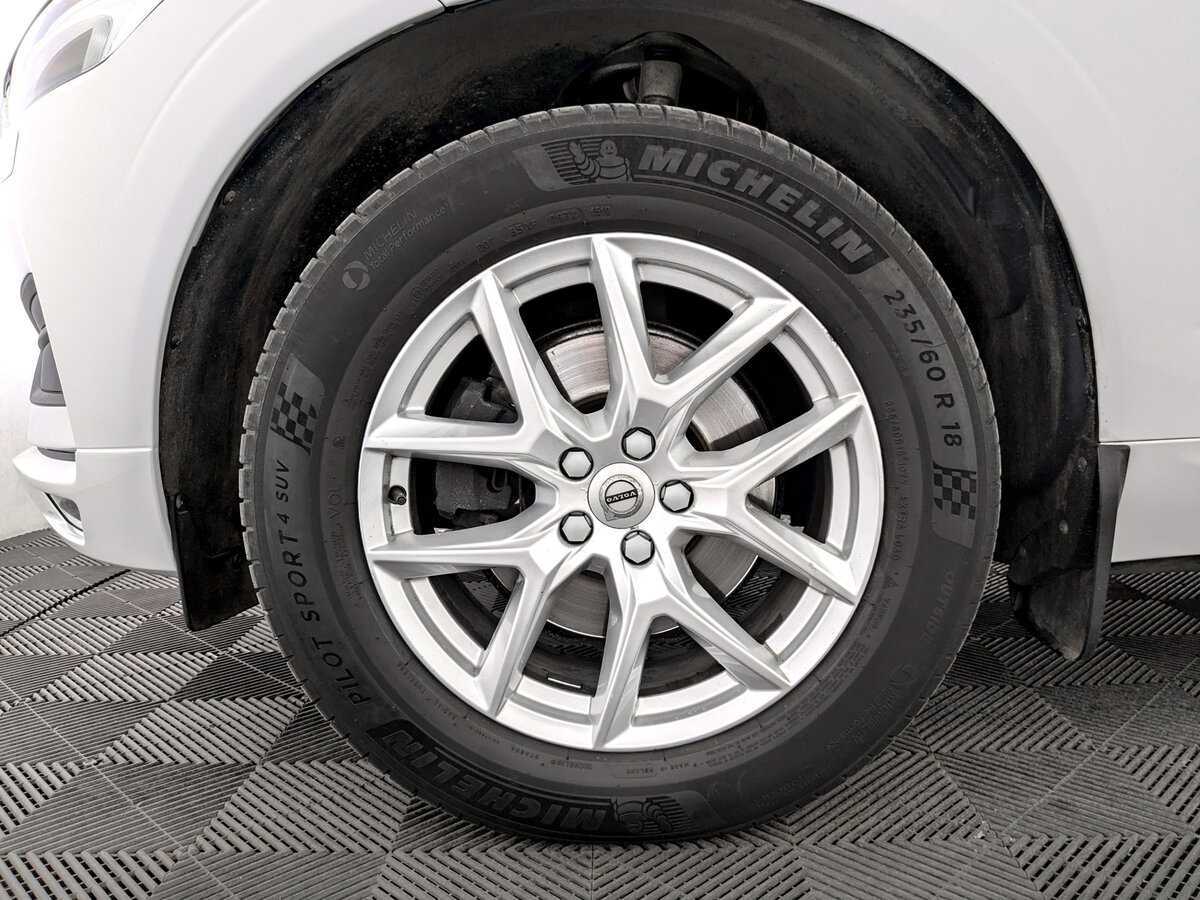 Volvo XC60, 2019 Фото №18