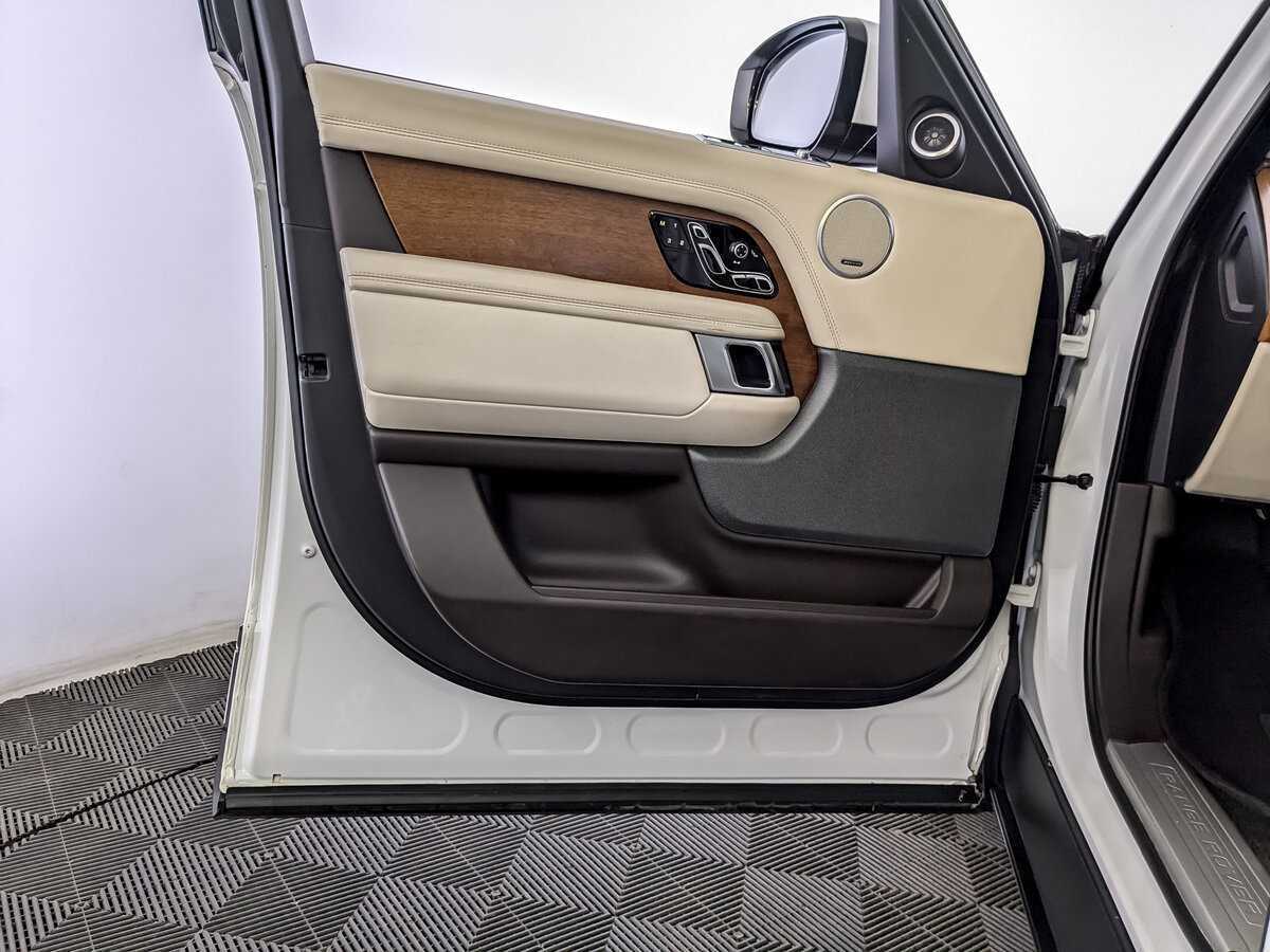 Land Rover Range Rover, 2018 Фото №17