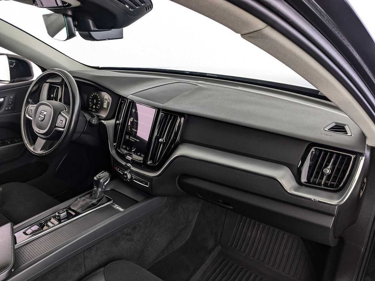 Volvo XC60, 2021 Фото №13