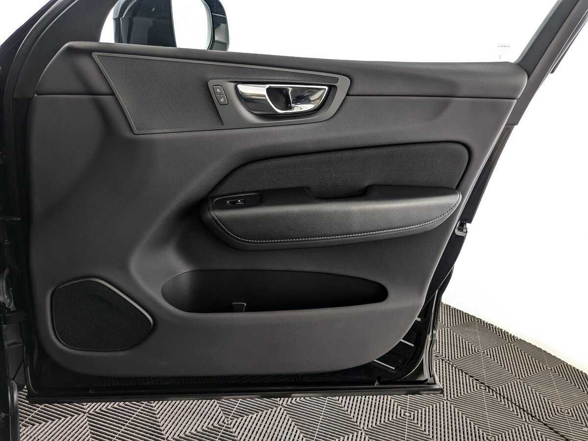Volvo XC60, 2021 Фото №21