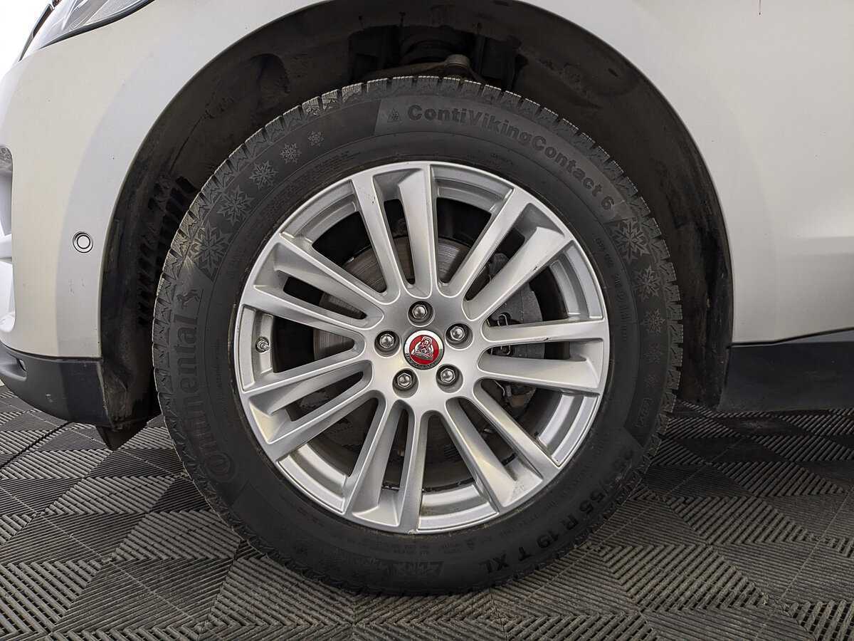 Jaguar F-Pace, 2016 Фото №18