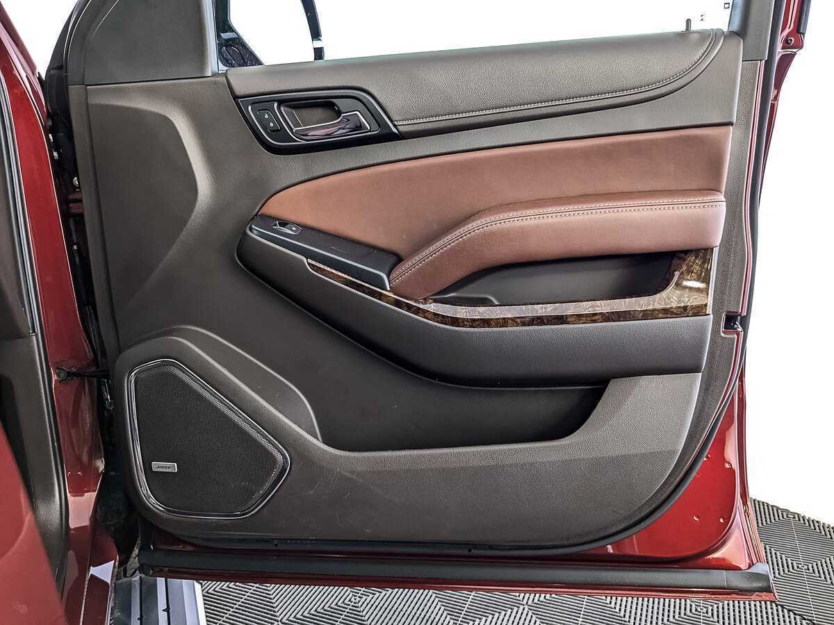 Chevrolet Tahoe, 2018 Фото №24
