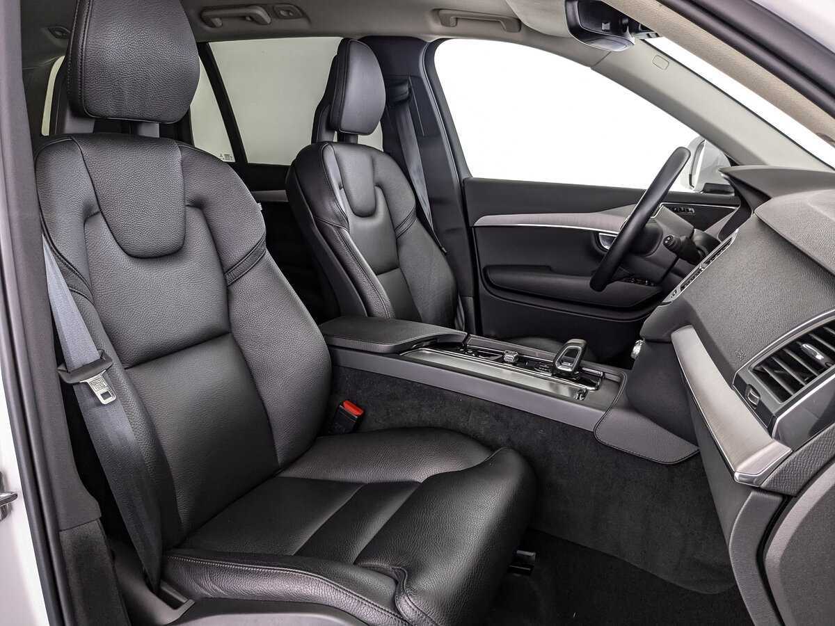 Volvo XC90 B5, 2021 Фото №23