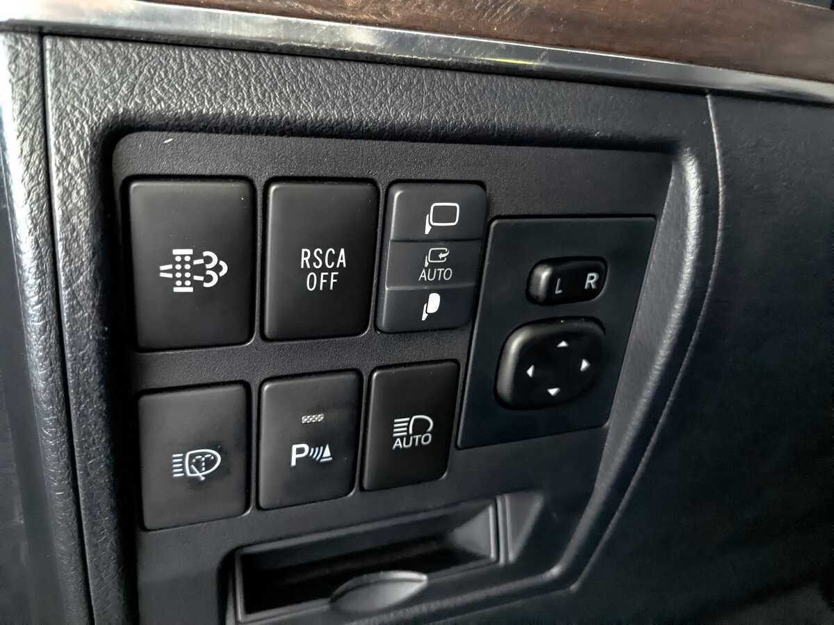 Toyota Land Cruiser, 2019 Фото №26