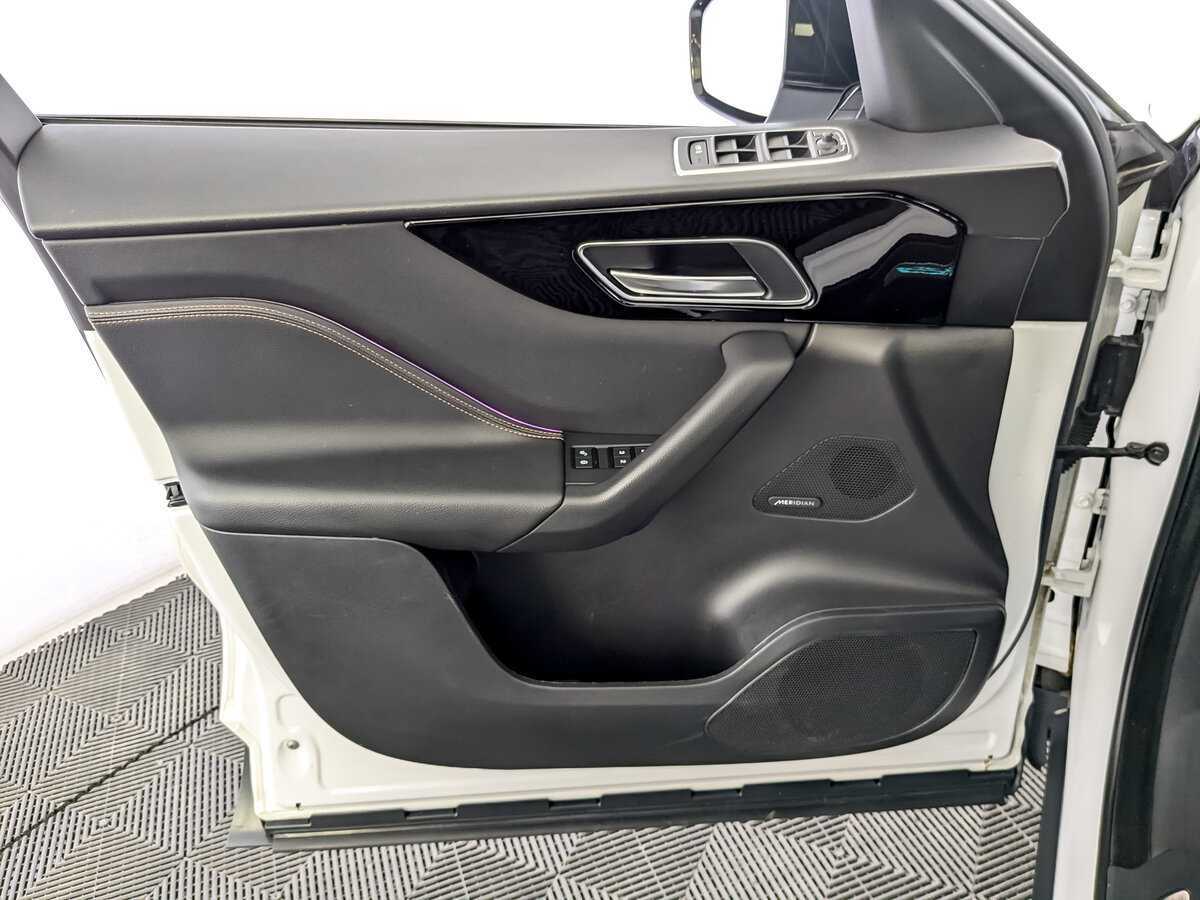 Jaguar F-Pace, 2020 Фото №19