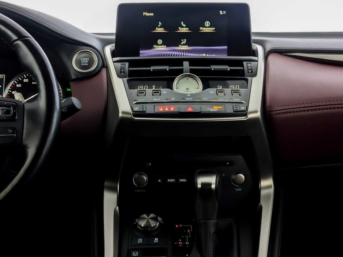 Lexus NX 200, 2021 Фото №15