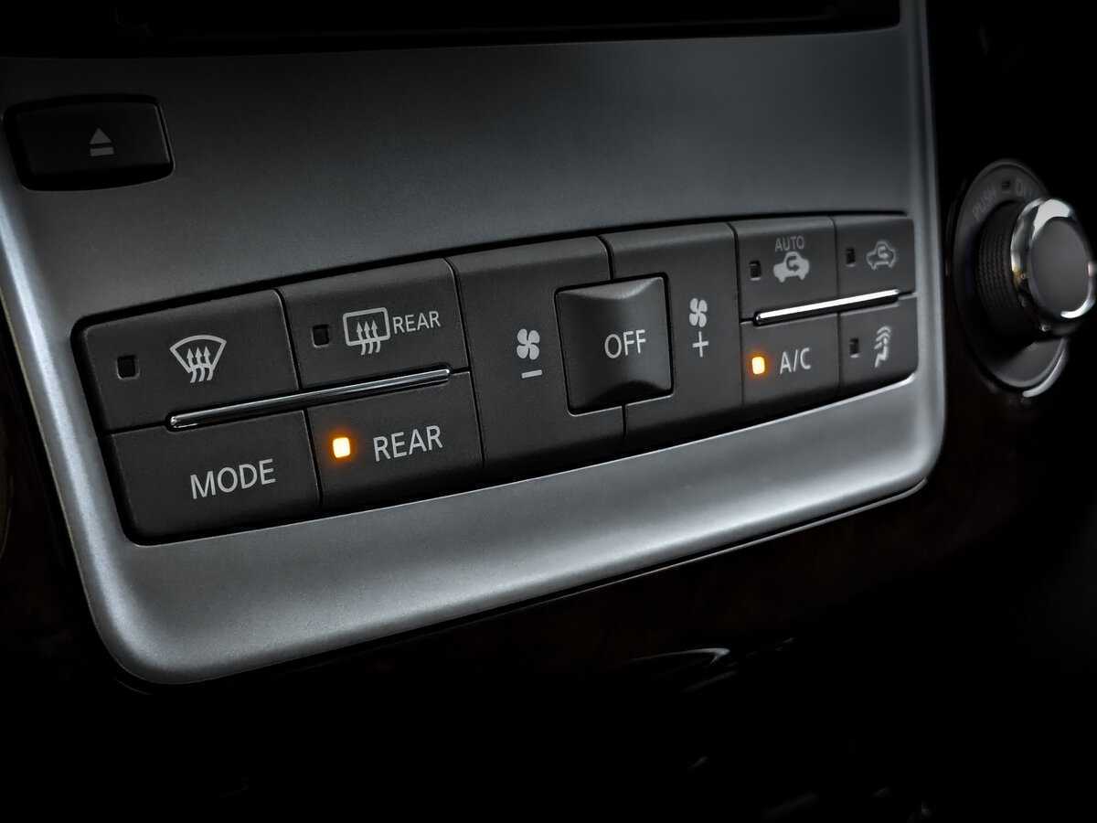 Infiniti QX80, 2018 Фото №28