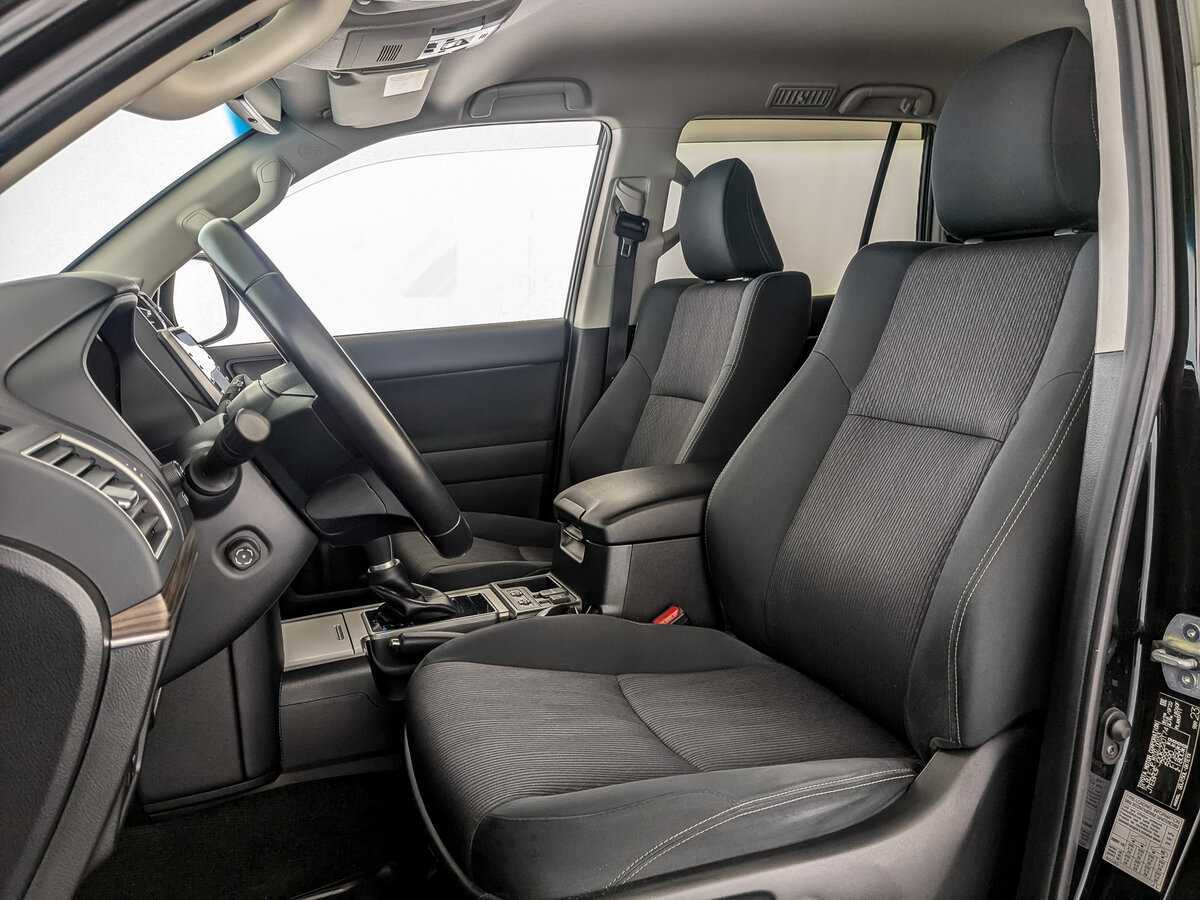 Toyota Land Cruiser Prado, 2021 Фото №18