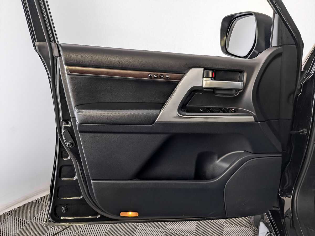Toyota Land Cruiser, 2019 Фото №19